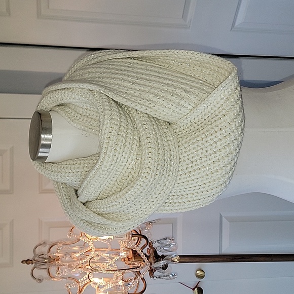 J.Crew Metallic Thread Chunky Infinity Scarf - Picture 1 of 17